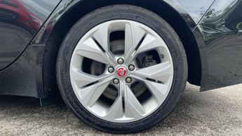 Jaguar XE 2.0 S 4dr Auto P250i