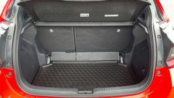 Toyota Yaris 1.5 Hybrid Launch Edition 5dr CVT