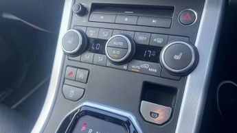 Land Rover Range Rover Evoque Si4 Dynamic AT with Lux Pk  NAV  RevCam  F and R Sensors  PanoRo