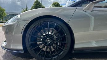 McLaren GT V8 SSG