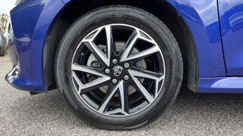 Toyota Yaris 1.5 Hybrid Design 5dr CVT