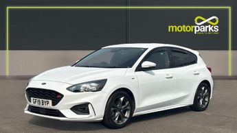 Ford Focus 1.0 EcoBoost 125 ST-Line 5dr with Front and Rear Parking Sensors
