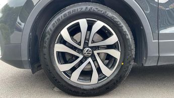 Volkswagen Tiguan 1.5 TSI Active 5dr - Discover Navigation - Front/Rear Parking Se