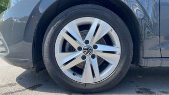 Volkswagen Golf 1.5 TSI 150 Life 5dr - Discover Navigation - Front/Rear Parking 