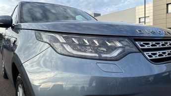 Land Rover Discovery 2.0 SD4 HSE 5dr Auto With Heated Front and Rear Seats and Fixed 