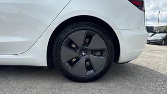 Tesla Model 3 Long Range AWD 4dr Auto (Heated Front Seats)(Fixed Glass Roof)(N