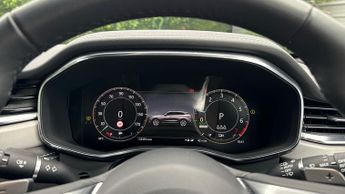 Jaguar F-PACE 2.0 P400e R-Dynamic SE Black 5dr Auto AWD