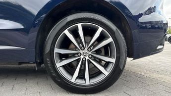 Jaguar F-PACE 2.0 P400e R-Dynamic SE Black 5dr Auto AWD