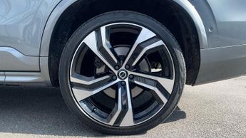 Volvo XC90 2.0 B5D (235) R DESIGN Pro 5dr AWD Geartronic - Panoramic Sunroo