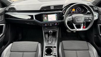 Audi Q3 45 TFSI e Black Edition 5dr S Tronic Auto with P/Tailgate  Apple