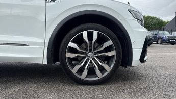 Volkswagen Tiguan 2.0 TDi 150 R-Line 5dr DSG (Navigation)(Front/Rear Parking Senso