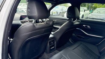 BMW 3 Series 330e M Sport 5dr Step Auto (M Sport Pro Pack)(Navigation)(Front/