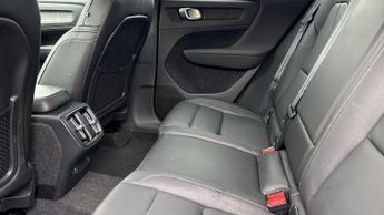 Volvo XC40 T3 163hp Inscription Nav 5 DR Manual with Volvo Nav  Rear Cam  L