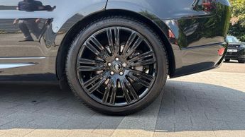 Land Rover Range Rover Sport 3.0 D300 HSE Dynamic Black 5dr Auto With Fixed Panoramic Roof an