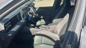 Volkswagen Tiguan 1.5 TSI eHybrid R-Line 5dr DSG