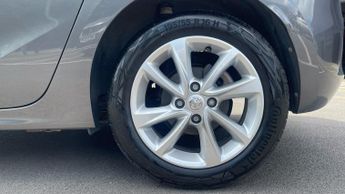 Vauxhall Corsa 1.2 Turbo SE Premium 5dr - Front/Rear Parking Sensors - Apple Ca