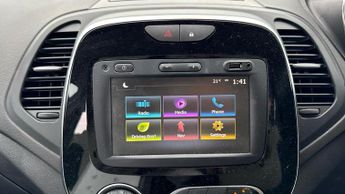 Renault Captur 0.9 TCE 90 Iconic 5dr (Rear Parking Sensors)(Navigation)(Cruise 