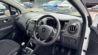 Renault Captur 0.9 TCE 90 Iconic 5dr (Rear Parking Sensors)(Navigation)(Cruise 