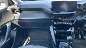 Peugeot 2008 SUV 1.2 PureTech Allure Premium 5dr