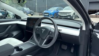 Tesla Model 3 Long Range AWD 4dr Auto (Navigation)(Electric Front Seats)(Parki