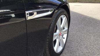 Jaguar XE 2.0 (240) Portfolio 4dr Auto