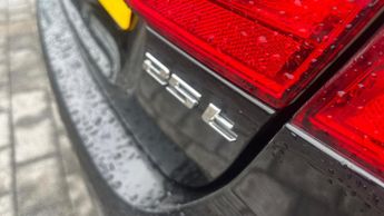 Jaguar XE 2.0 (240) Portfolio 4dr Auto