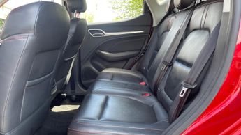 MG ZS EXCLUSIVE T-GDI AUTO  SATNAV  Leather Upholstery 