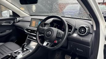 MG HS 1.5 T-GDI Trophy 5dr DCT (Blind Spot Assist)(Folding Mirrors)(He