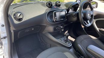 Smart EQ forfour 60kW EQ Premium 17kWh 5dr Auto (22kWch)