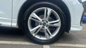 Audi Q3 35 TDI S Line 5dr S Tronic parking sensors  cruise control