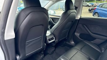 Tesla Model Y RWD 5dr Auto (Fixed Glass Roof)(Navigation)(Heated Front Seats)