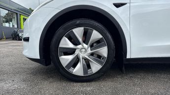 Tesla Model Y RWD 5dr Auto (Fixed Glass Roof)(Navigation)(Heated Front Seats)