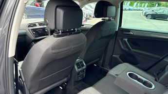 Volkswagen Tiguan 1.5 TSI 150 Life 5dr DSG (Navigation)(Air Conditioning)(Adaptive