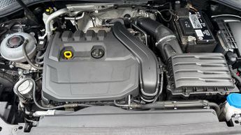 Volkswagen Tiguan 1.5 TSI 150 Life 5dr DSG (Navigation)(Air Conditioning)(Adaptive