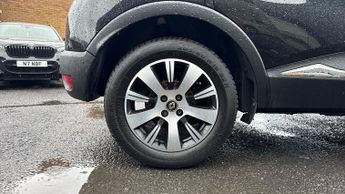 Renault Captur 0.9 TCE 90 Play 5dr (Air Conditioning)(Keyless Entry/Go)