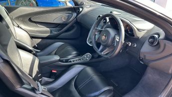 McLaren 570S V8 2dr SSG Auto SPORTS EXHAUST MSO EXTENDED CARBON FIBRE STEERIN