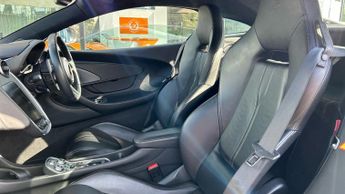McLaren 570S V8 2dr SSG Auto SPORTS EXHAUST MSO EXTENDED CARBON FIBRE STEERIN