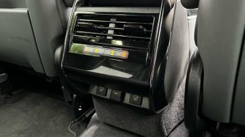 Land Rover Range Rover Sport 3.0 P460e Dynamic SE 5dr Auto With Heated Front and Rear Seats a
