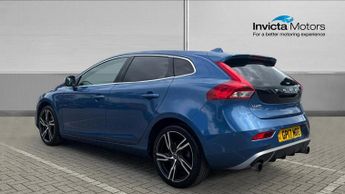 Volvo V40 T3 (152) R DESIGN Pro 5dr with Winter Plus Pack  Leather  Volvo 
