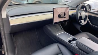 Tesla Model Y RWD 5dr Auto