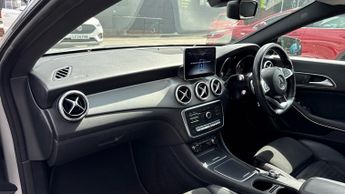 Mercedes-Benz CLA-Class CLA 200 AMG Line Night Edition Tip (Rear Parking Camera)(LED Hea