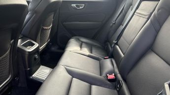 Volvo XC60 2.0 T6 Recharge Petrol Plug In Hybrid AWD Inscription Expression