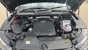Audi Q5 40 TDI Quattro Sport 5dr S Tronic Auto with Power Tailgate  Appl