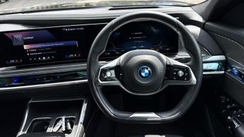 BMW i7 400kW xDrive60 Excellence Pro 105.7kWh 4dr Auto