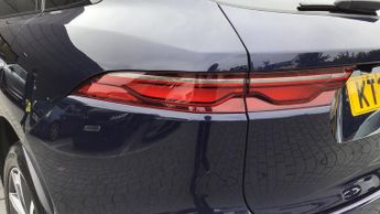 Jaguar F-PACE 2.0 D200 R-Dynamic SE Black 5dr Auto AWD
