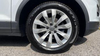 Volkswagen T Roc 1.5 TSI EVO SE 5dr - Parking Sensors - App Connect -  Lane Assis