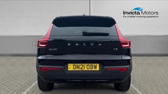 Volvo XC40 1.5 T3 (163) R DESIGN 5dr Manual with Full Volvo History  Panora