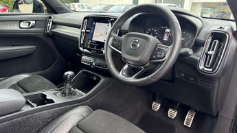 Volvo XC40 1.5 T3 (163) R DESIGN 5dr Manual with Full Volvo History  Panora