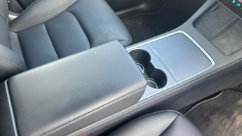 Tesla Model Y RWD 5dr Auto
