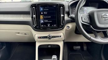 Volvo XC40 2.0 B4P Mhev Inscription Pro 5dr Auto with Nav  Rear Cam  H/Seat